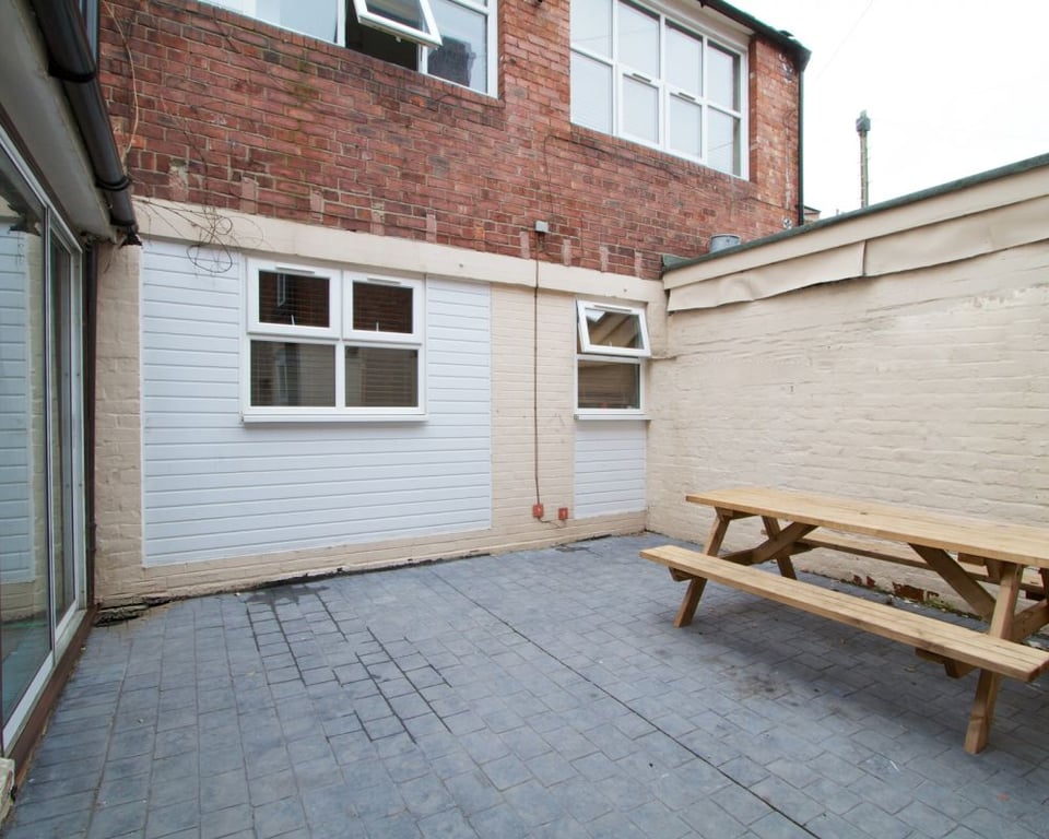 2 Hawthorne Terrace