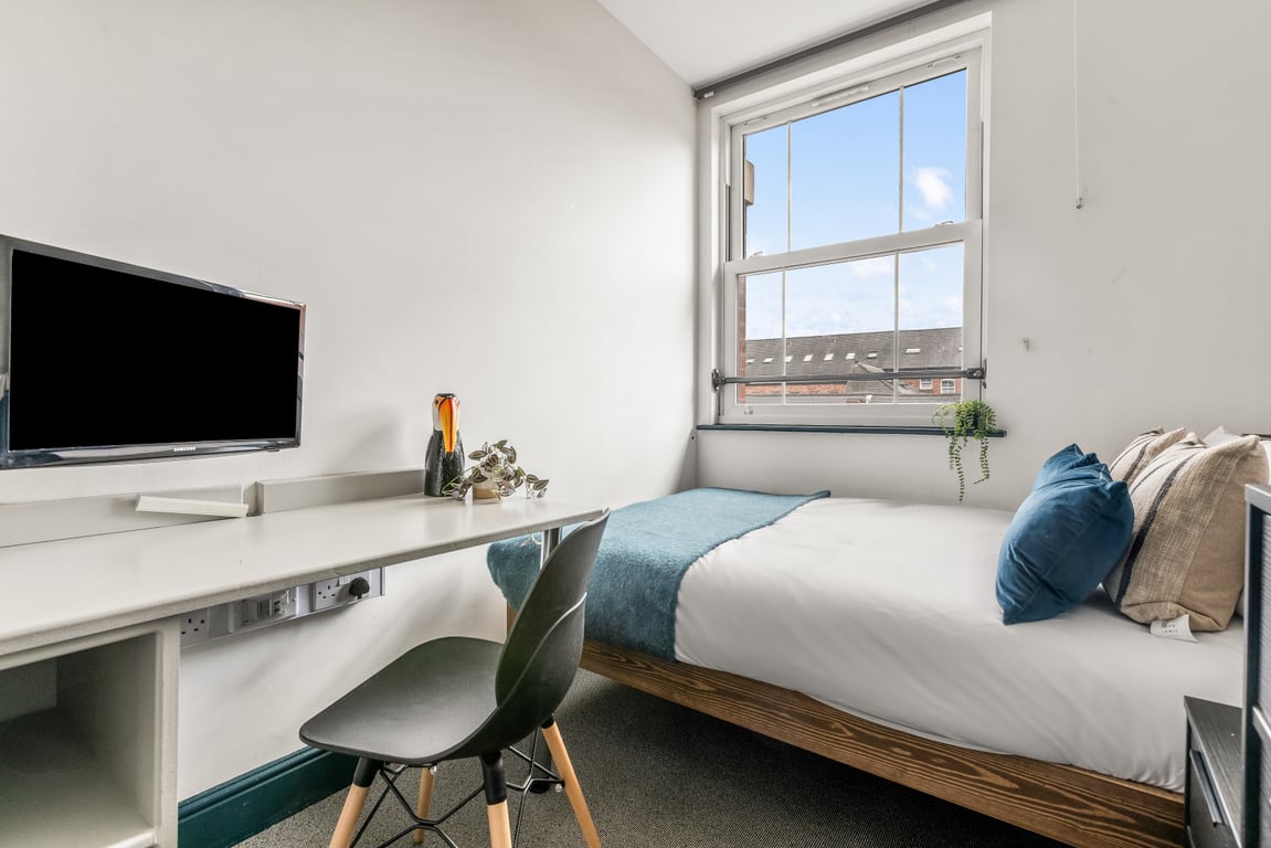 Flat 18, Shoe & Boot Factory
