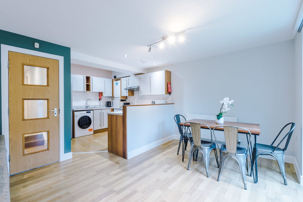 Flat 5 Shiners Yard, 123 Jesmond Road