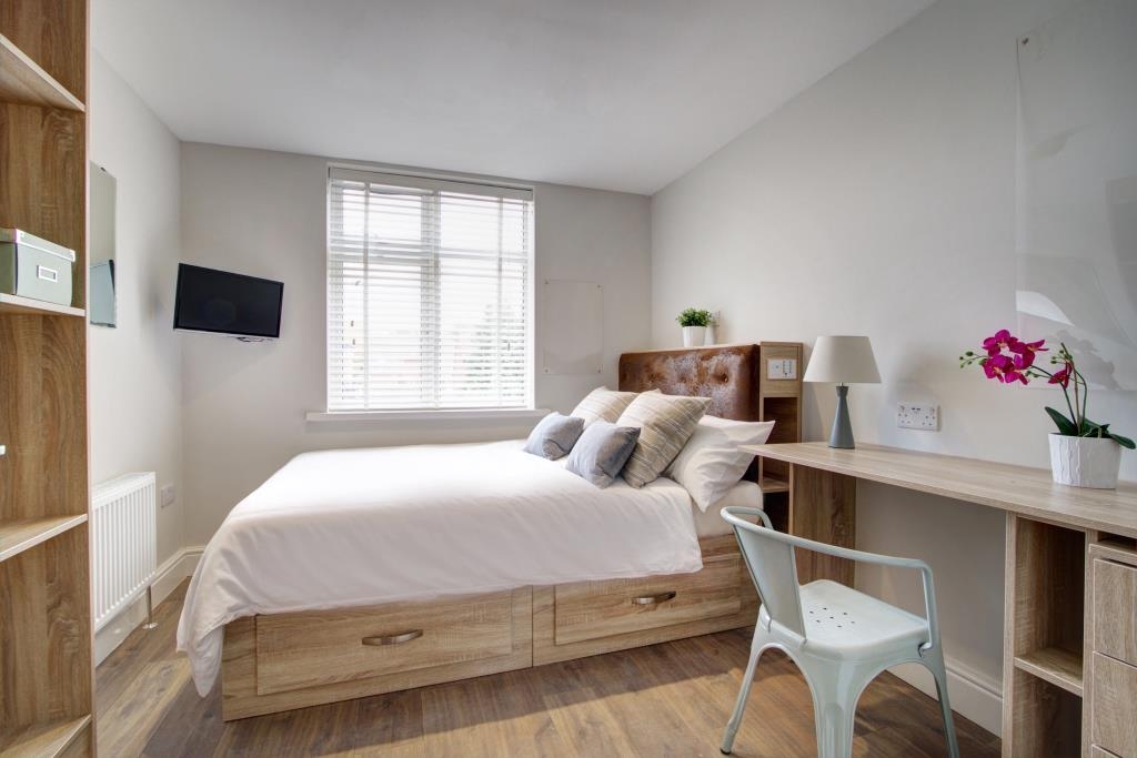 Flat F, Park View