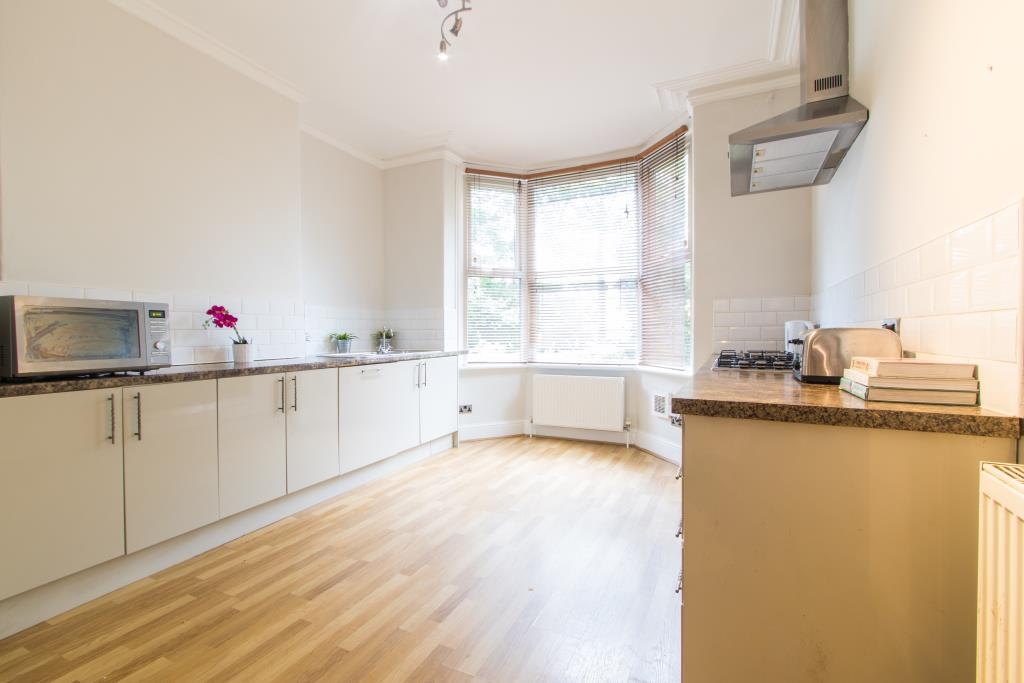 12 Amherst Road