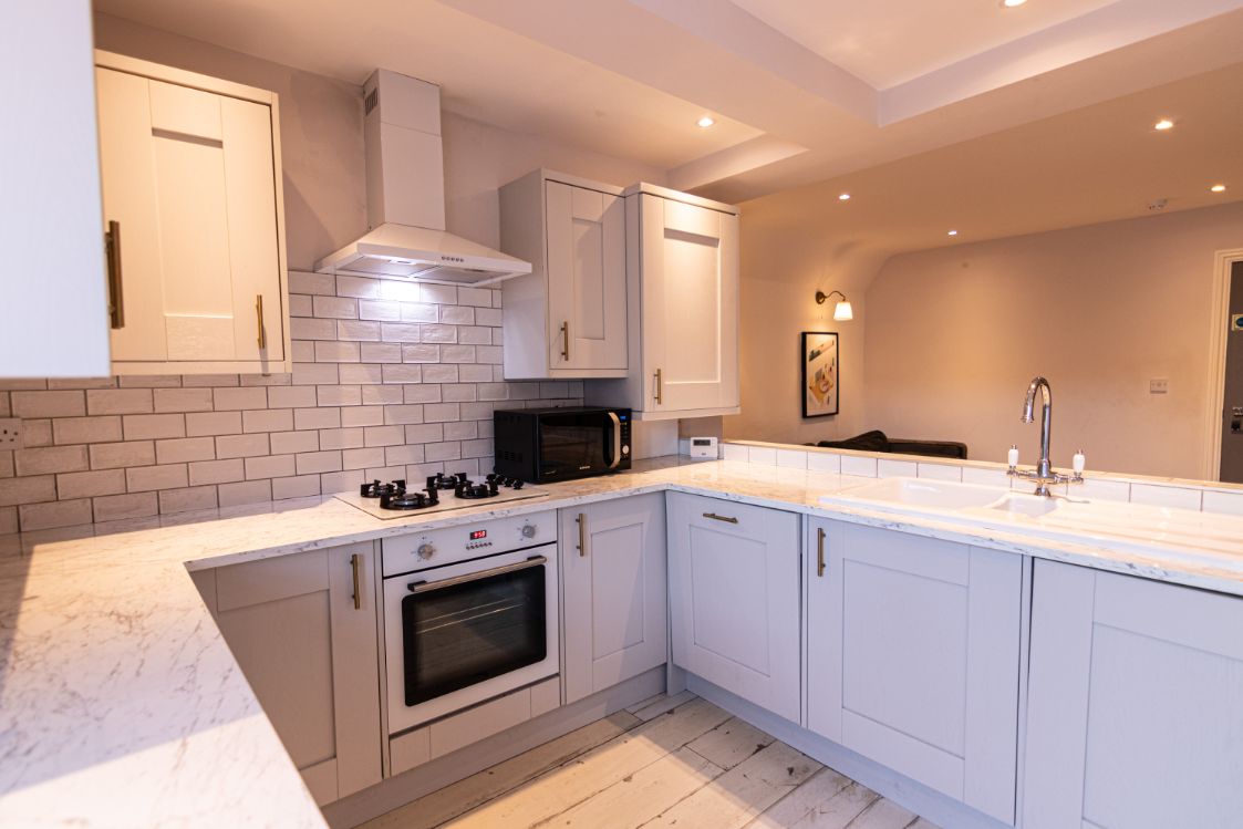 85 Thornycroft Road