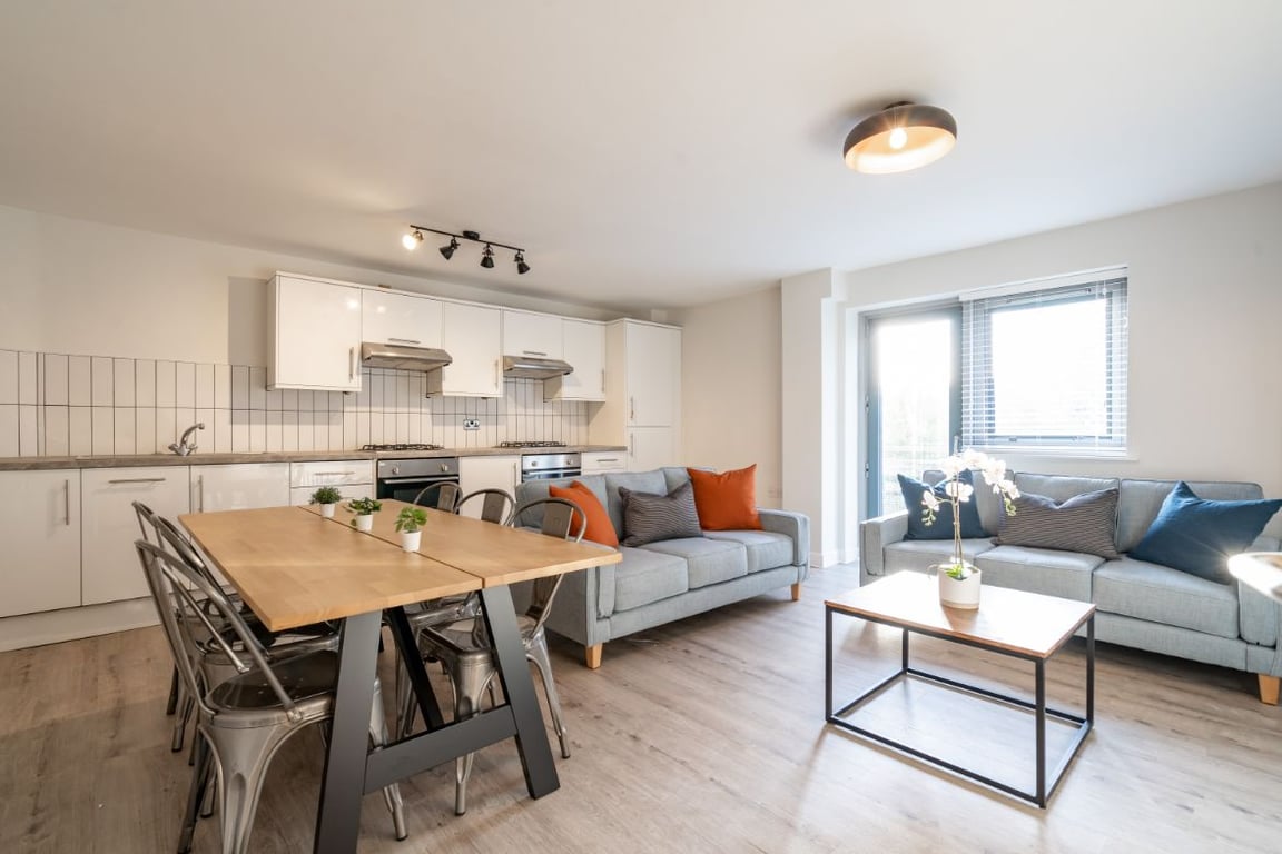 Flat 1 The Square, 1 Falconar Street
