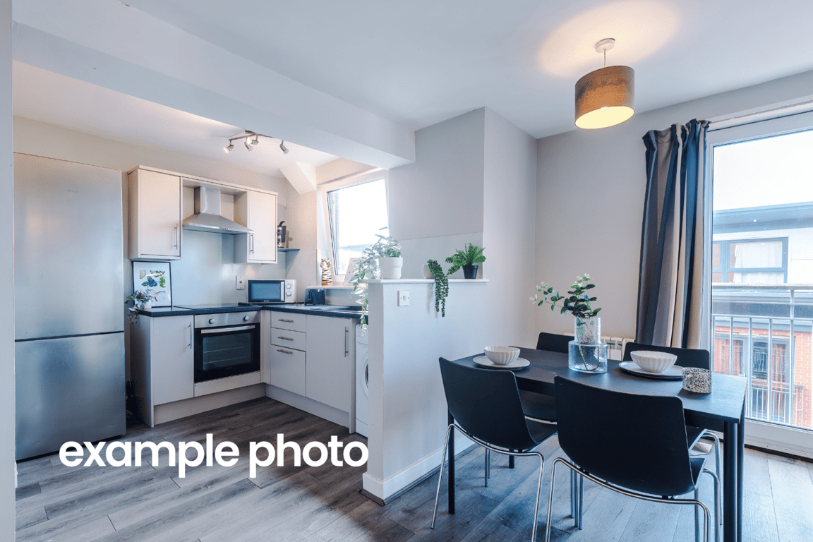 Flat 17, Mayfair Court