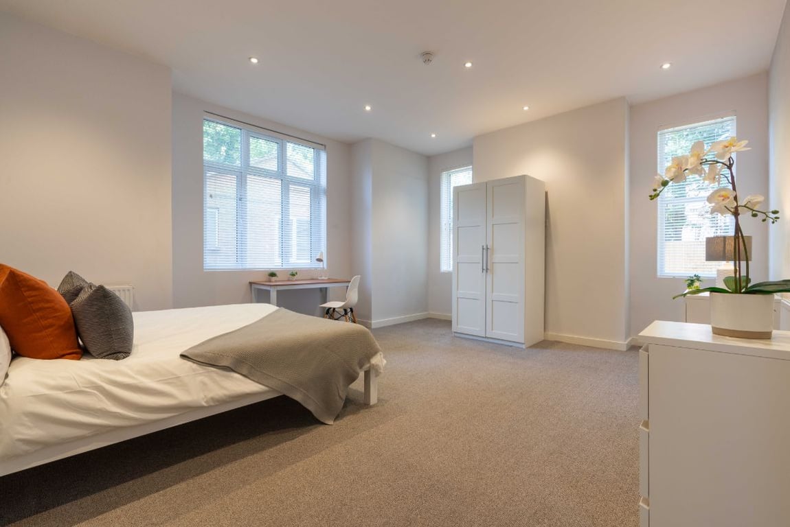 Flat A, 113 Portland Road