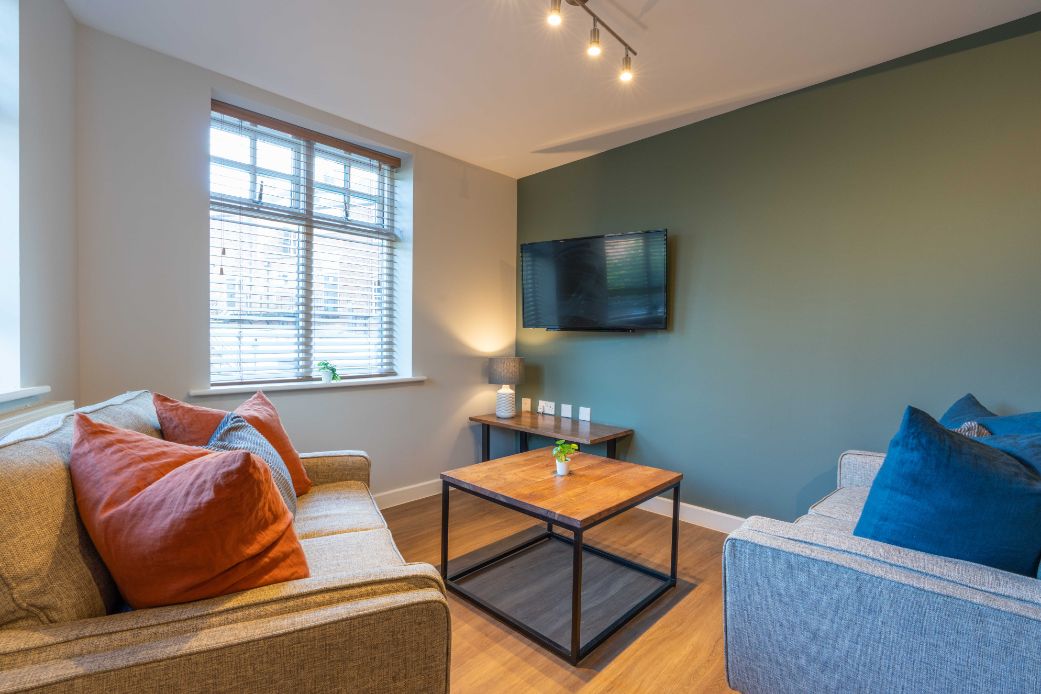 Flat 10 Shiners Yard, 123 Jesmond Road