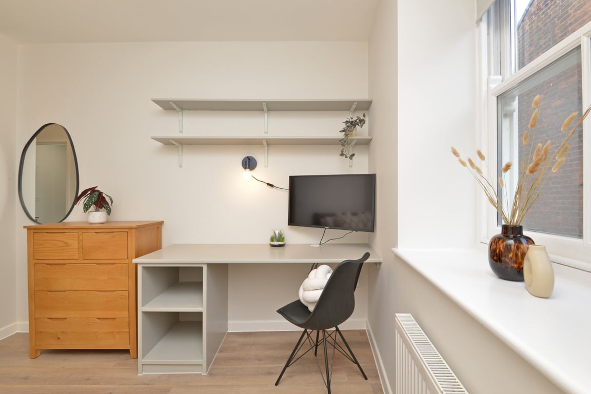Flat 6, Isca Lofts