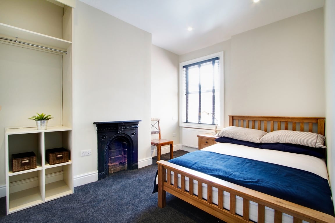 13 Cawdor Road