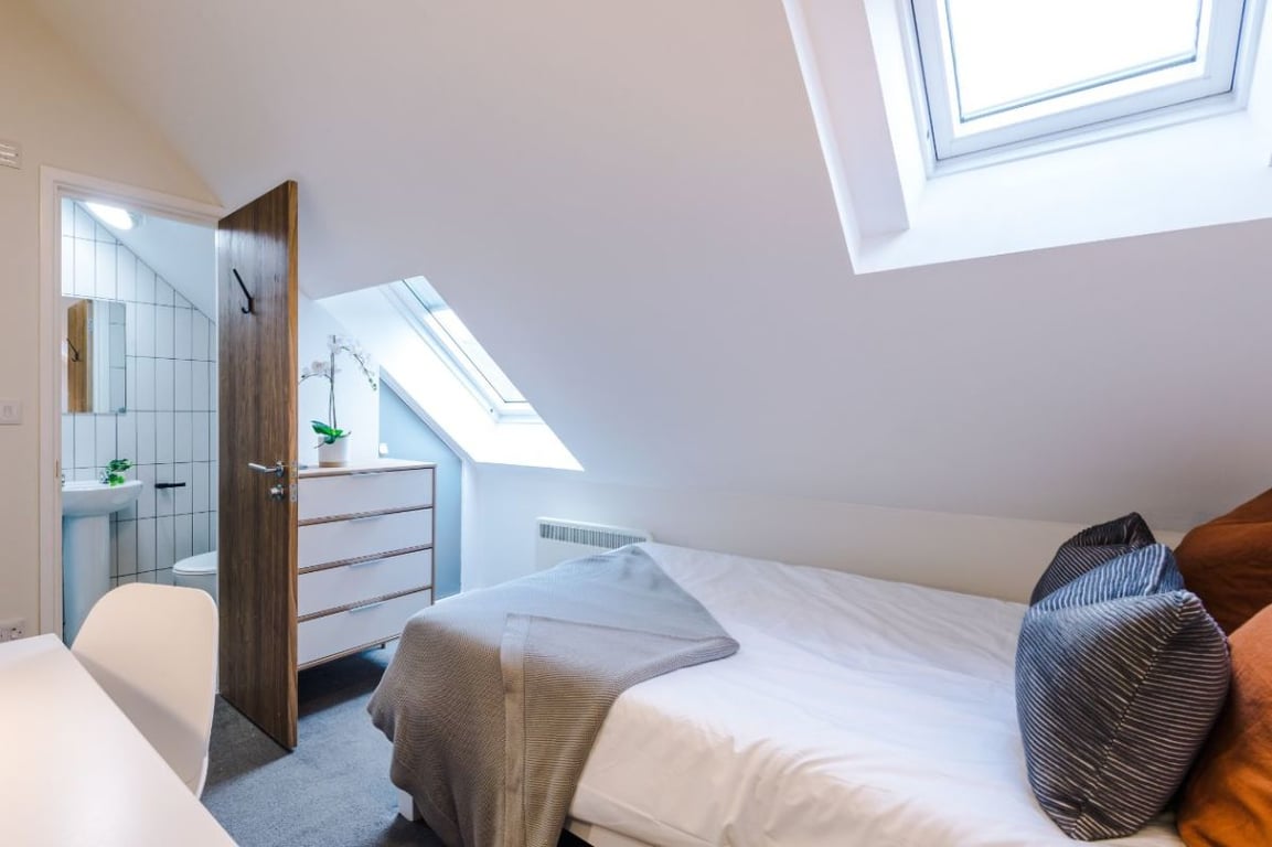 Flat 10 Sanderson House, 107 Jesmond Road