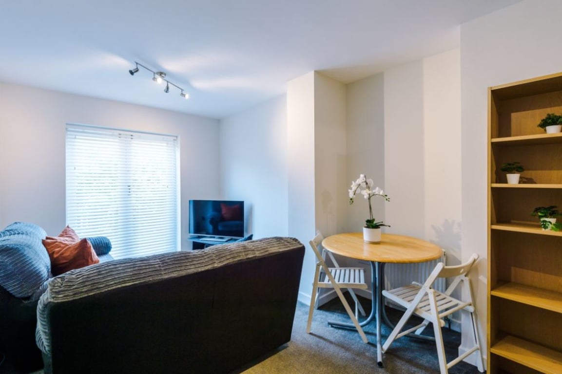 5 Selborne Gardens