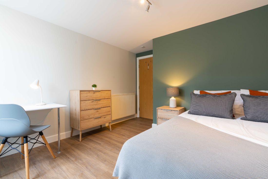 Flat 3 Shiners Yard, 123 Jesmond Road