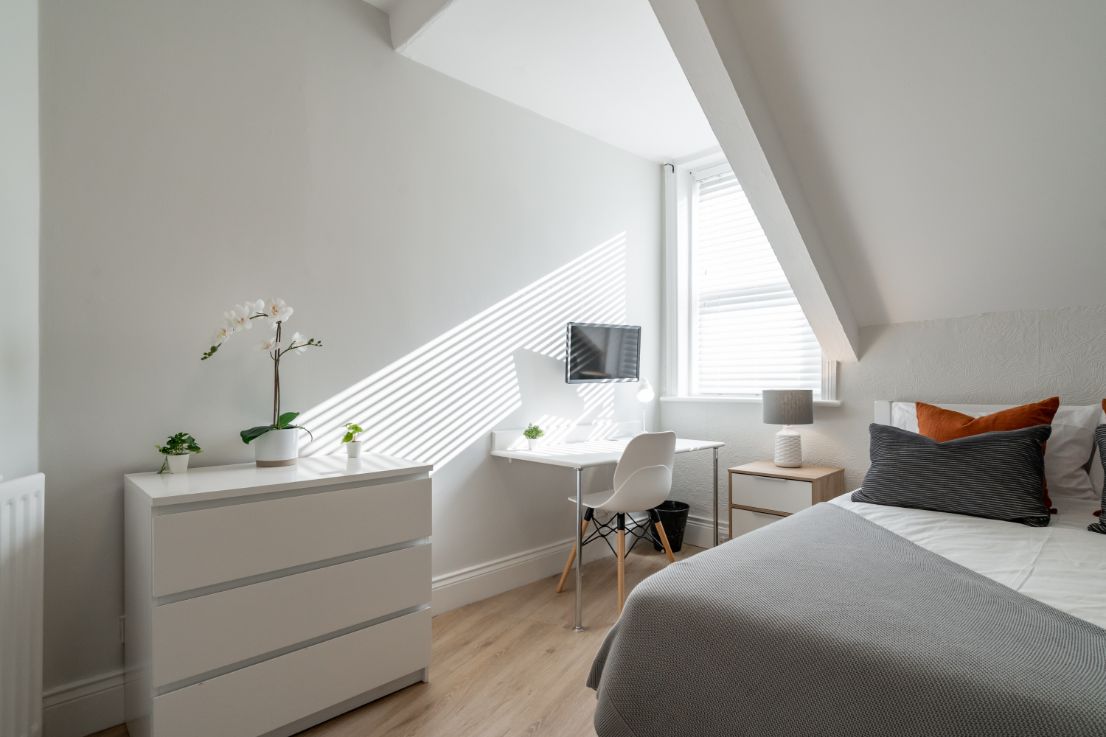 Flat 3, 269 Jesmond Road