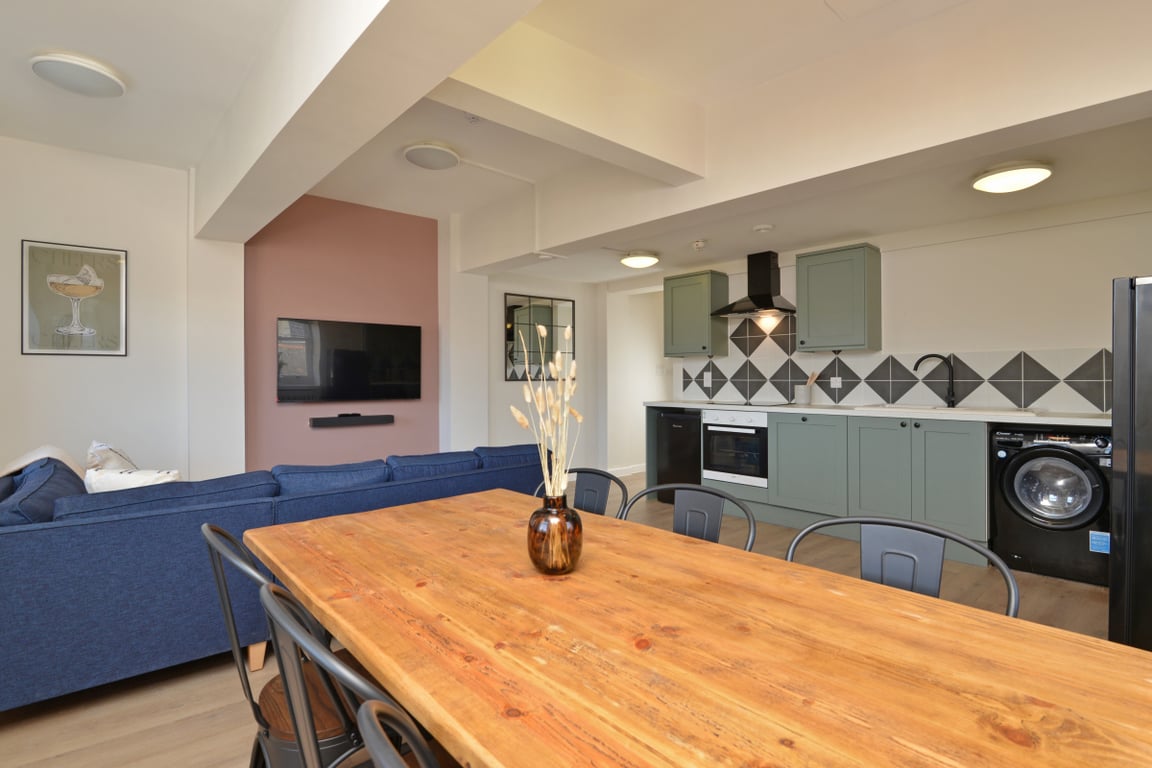 Flat 7, Isca Lofts