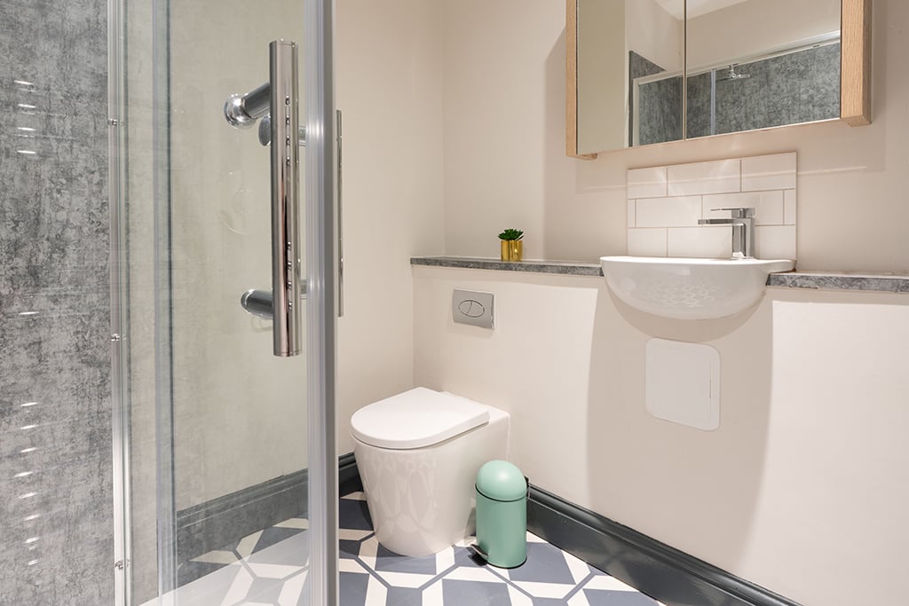 Flat 6, 76 Mount Pleasant
