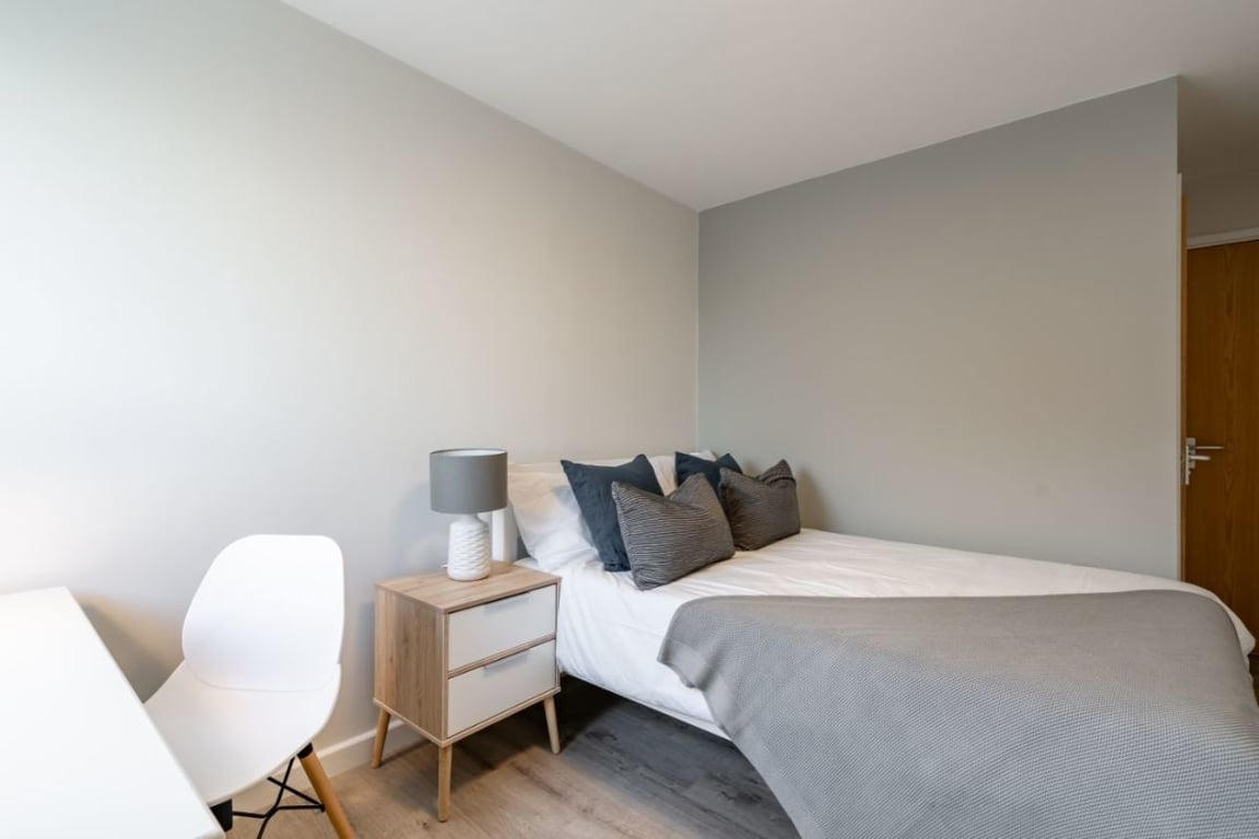 Flat 7 The Square, 1 Falconar Street