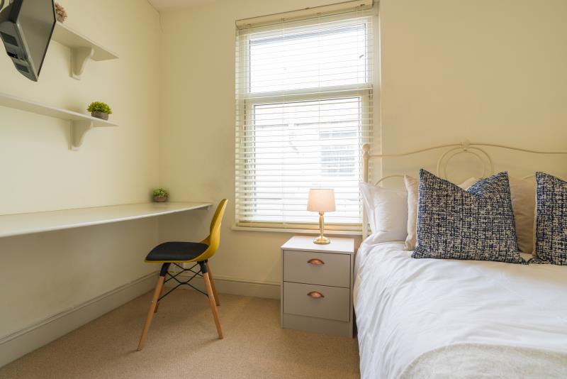 111b Richmond Road