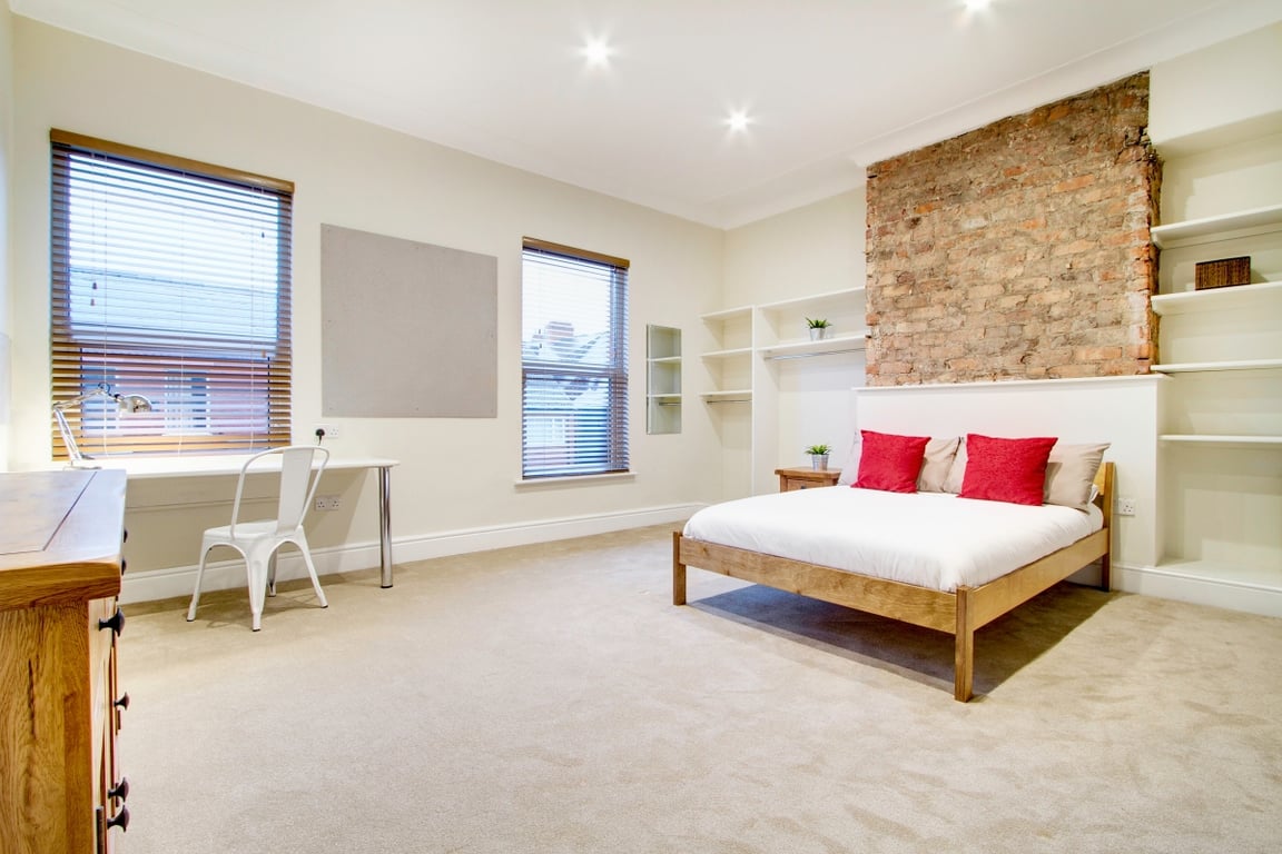 5 Langdale Road