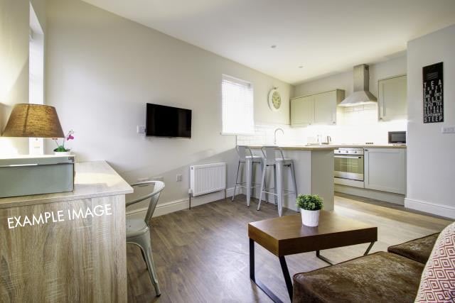 Flat 13, Hope Court