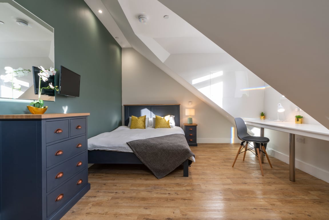 Flat 1, 123 Walter Road