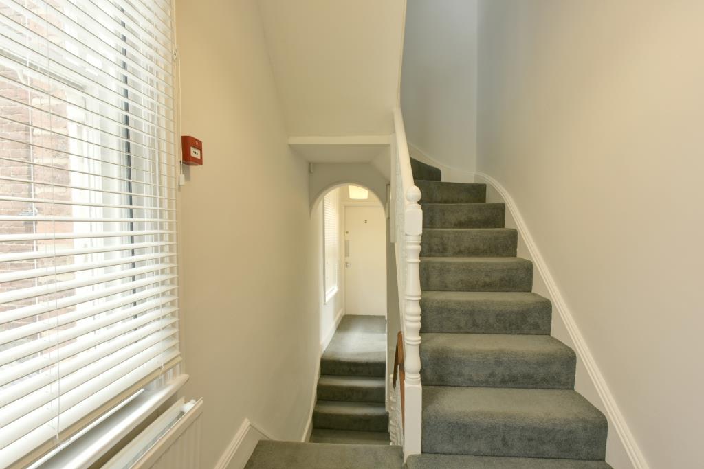 17 Devonshire Place