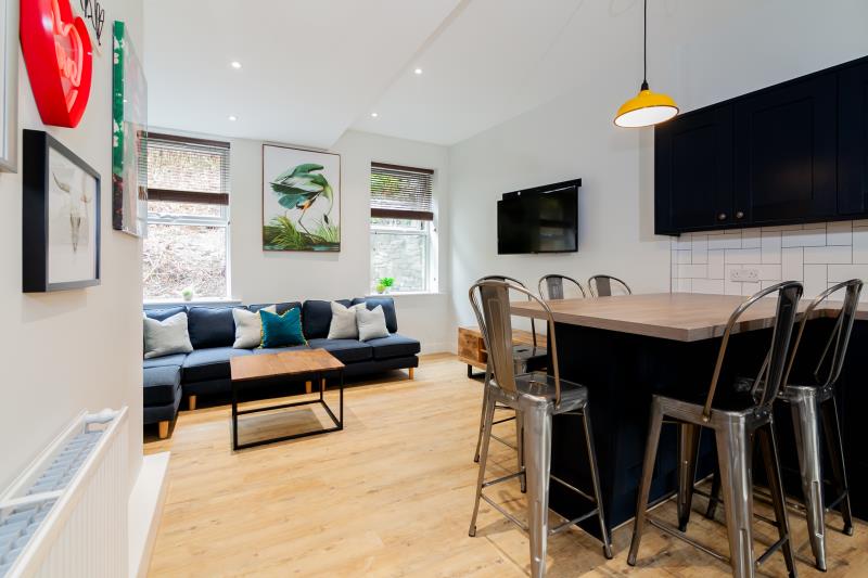 Flat 4, 42 Bankfield Road