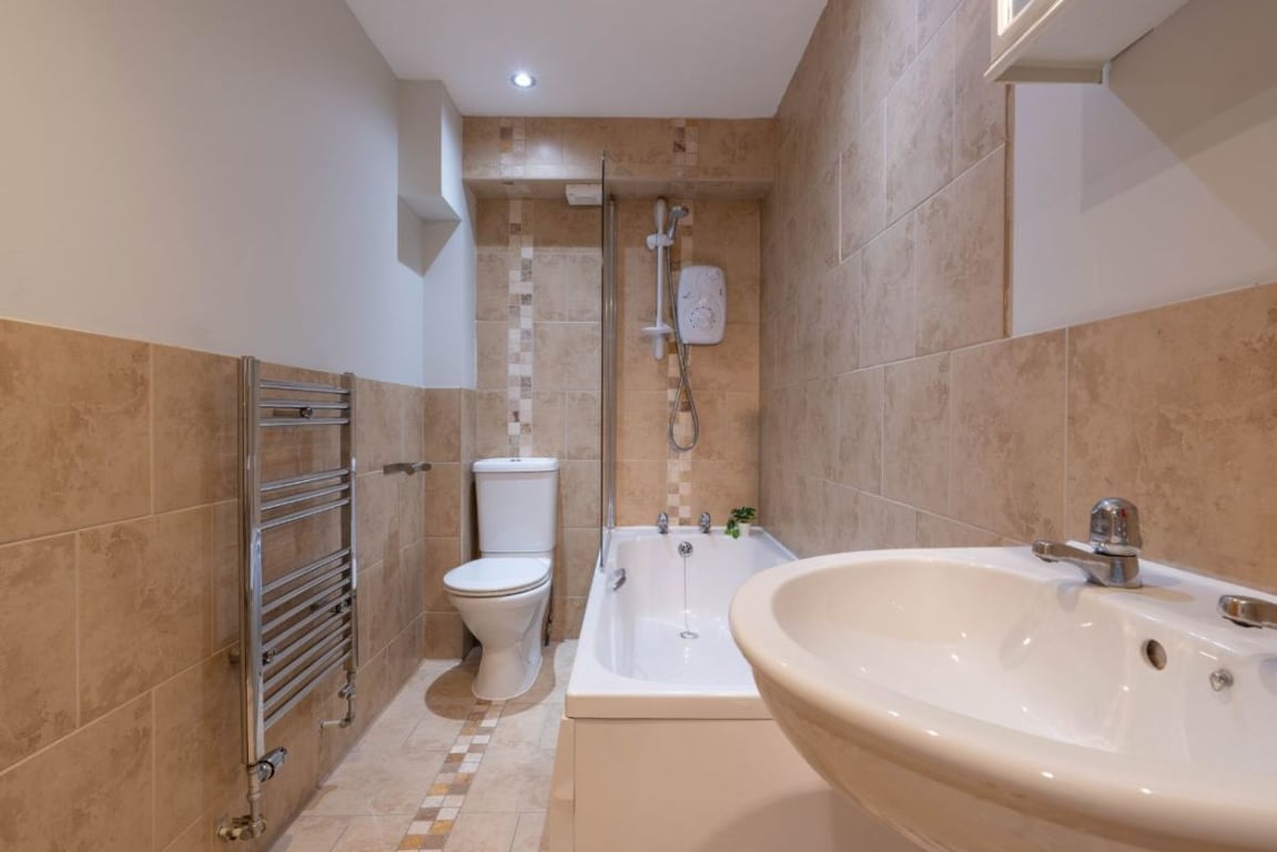 Flat 9 Shiners Yard, 123 Jesmond Road