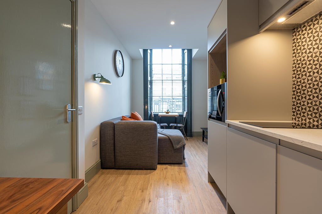 Flat 3, 76 Mount Pleasant