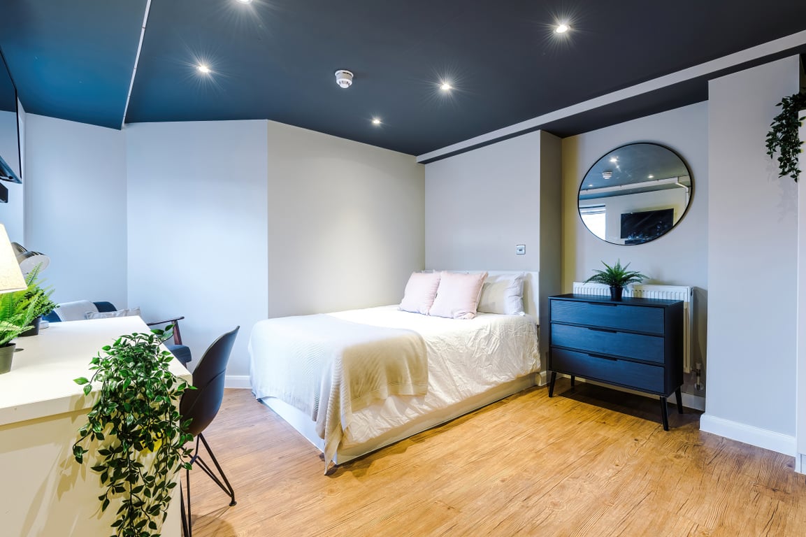 Flat 2, 160 Upper New Walk