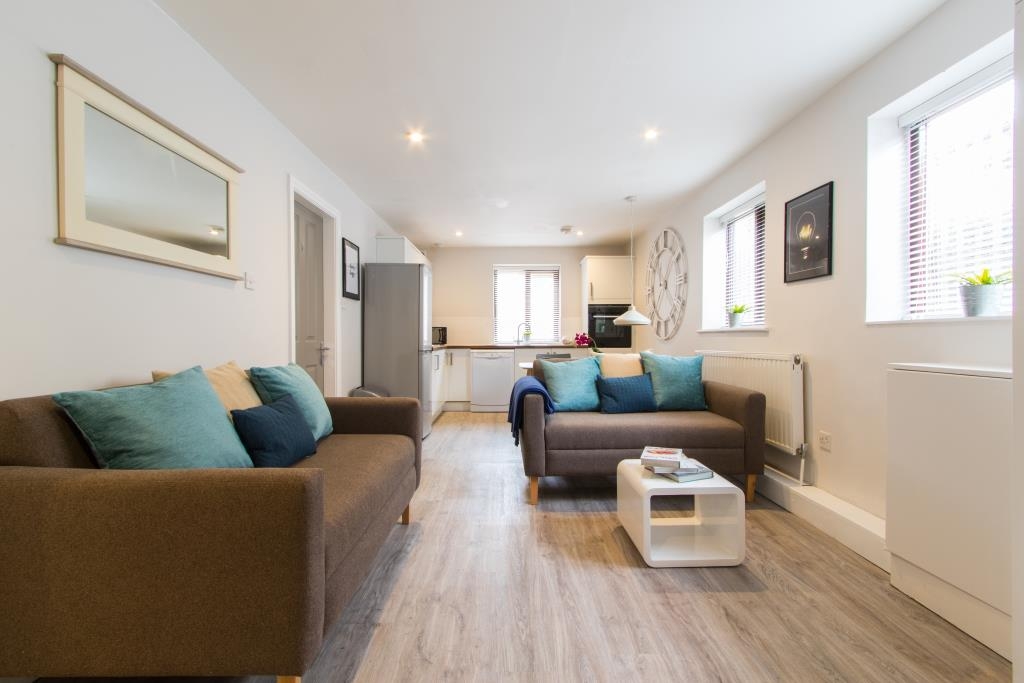 Flat 3, Victoria Court Mews