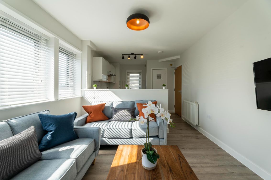 Flat 10 The Square, 1 Falconar Street