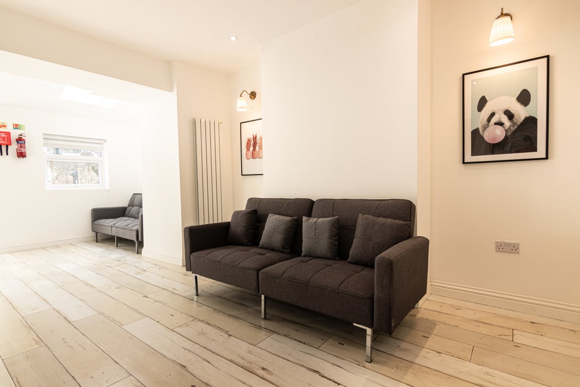 5 Gladstone Terrace