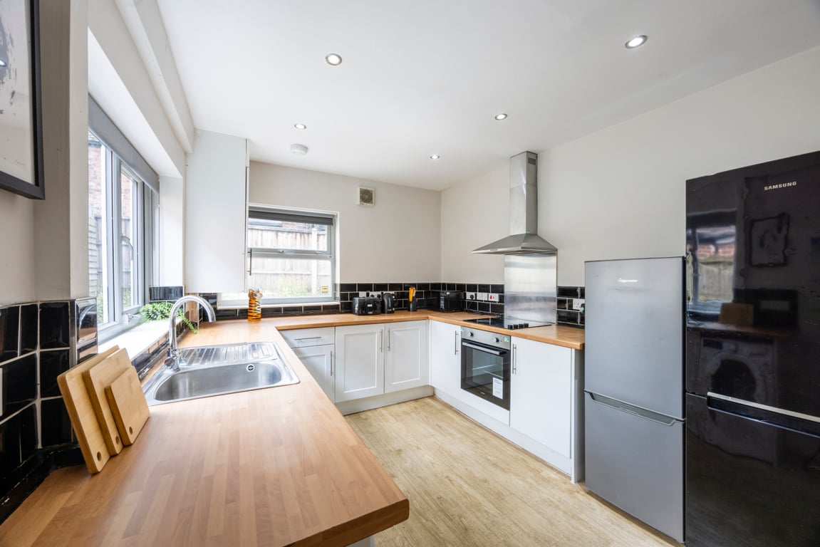 42 Derby Grove