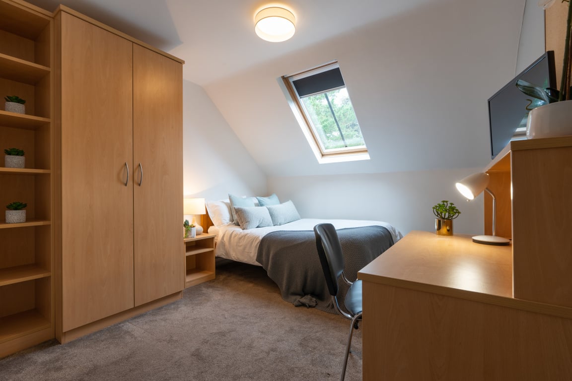Flat 6, Hope Court