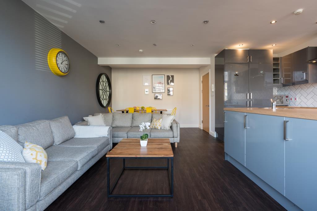 Flat 3, 28 Glynrhondda Street