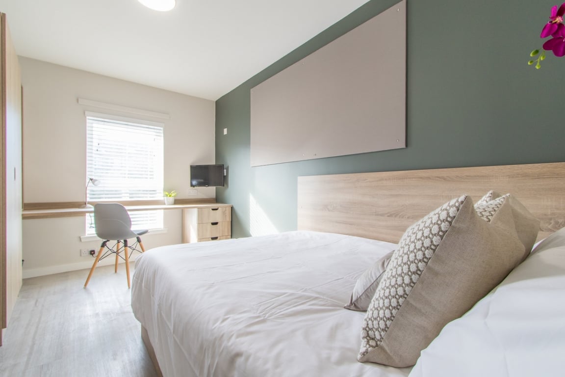Flat 5, 7 Morrison Circus