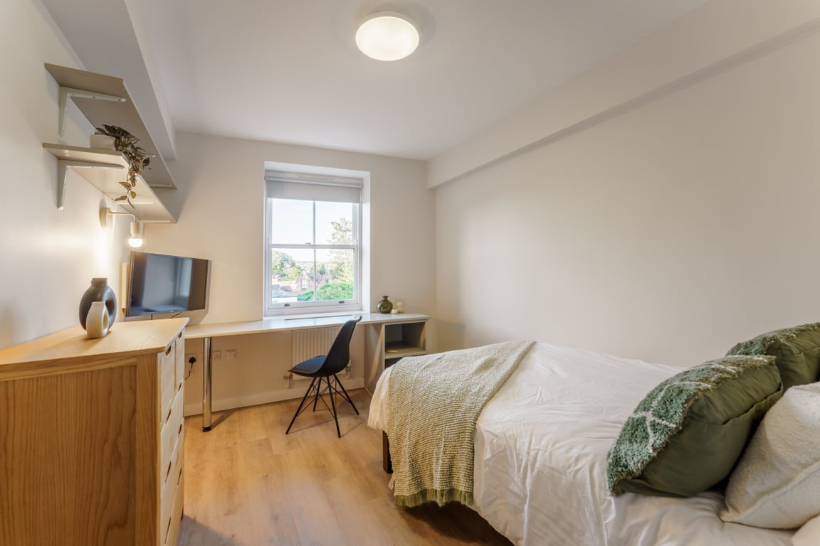 Flat 10, Isca Lofts