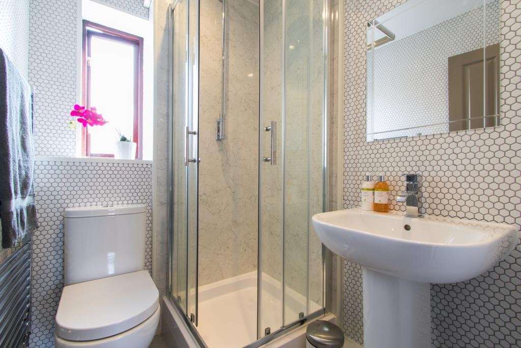 Flat 4, Victoria Court Mews