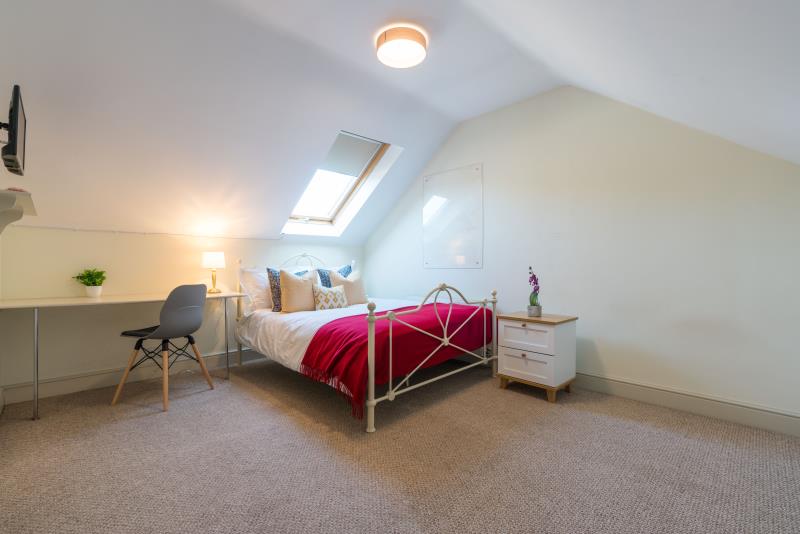 75 Colum Road