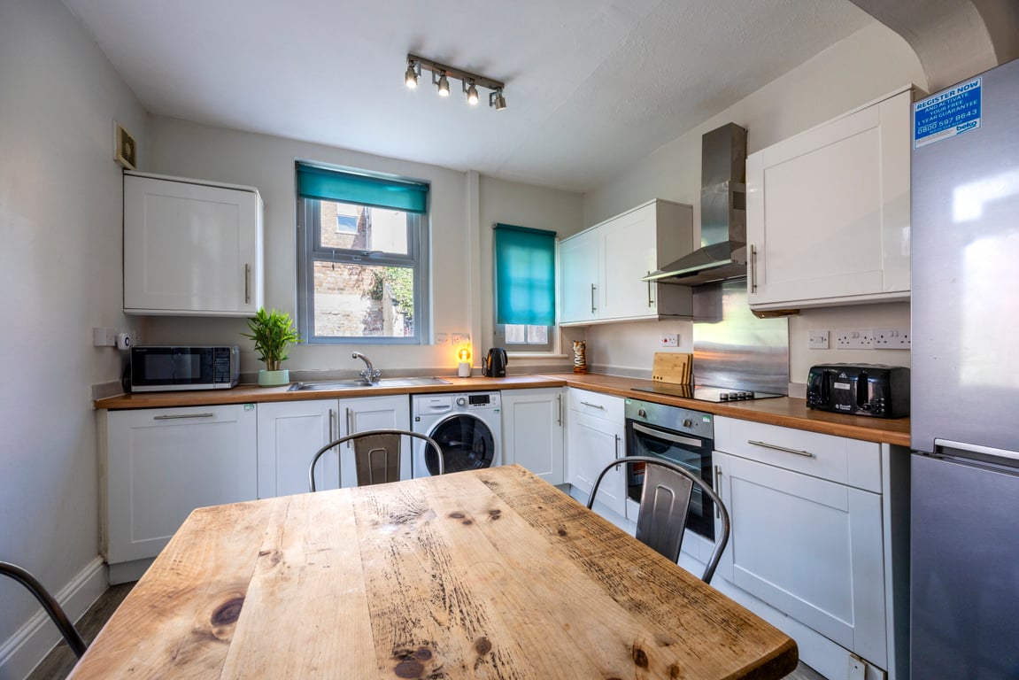 16 Seely Road
