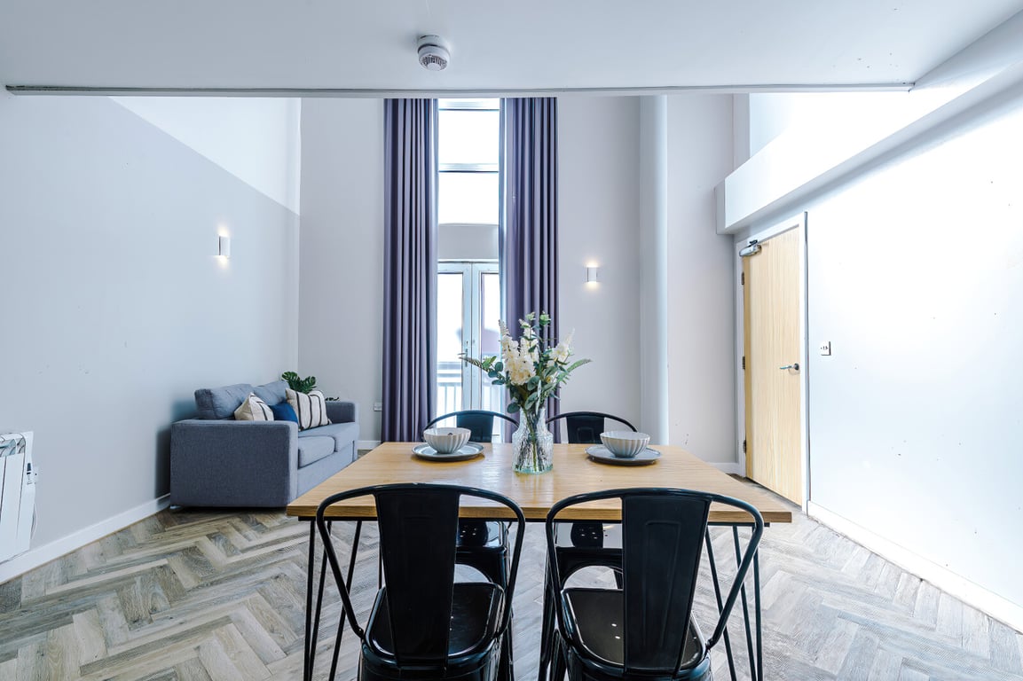Flat 2, Mayfair Court