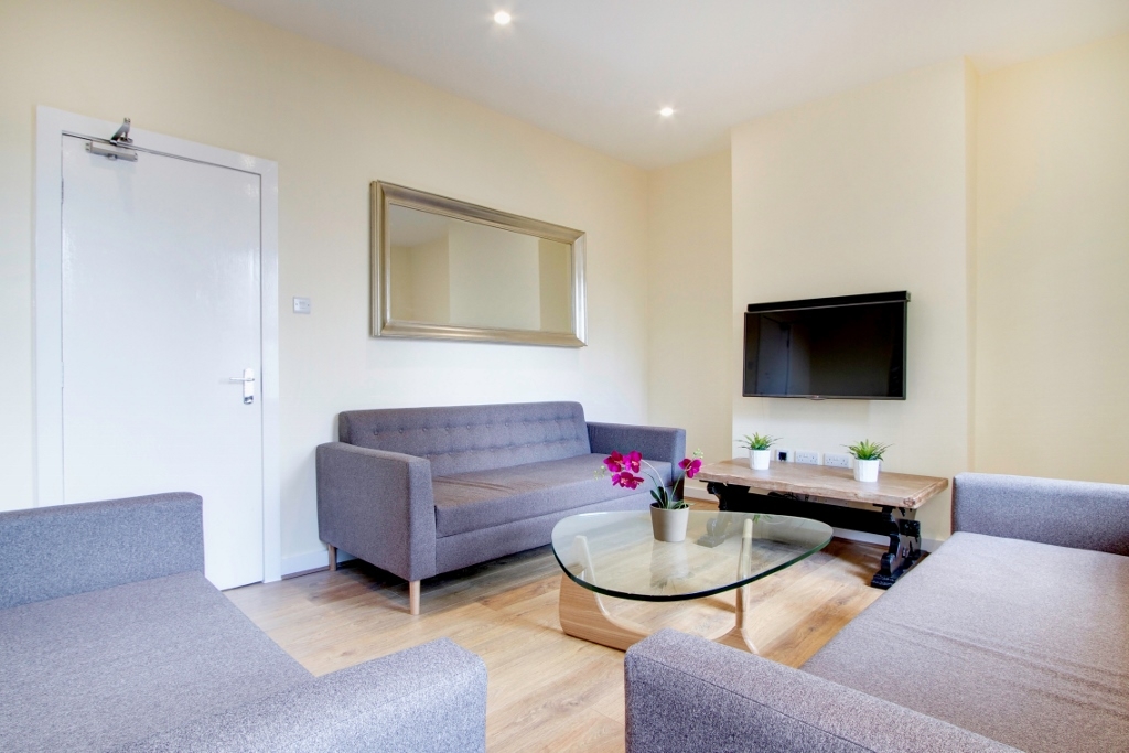 21 Booth Avenue