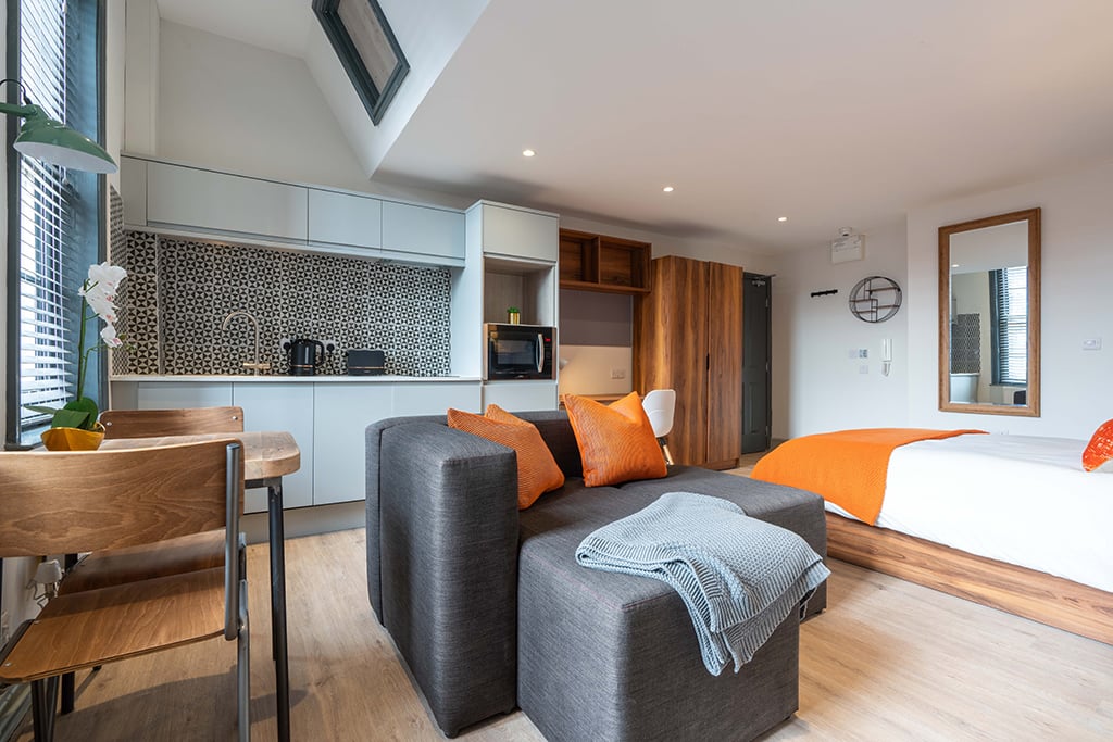 Flat 6, 76 Mount Pleasant
