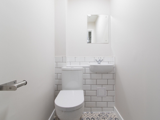 Flat 8, 7 Morrison Circus
