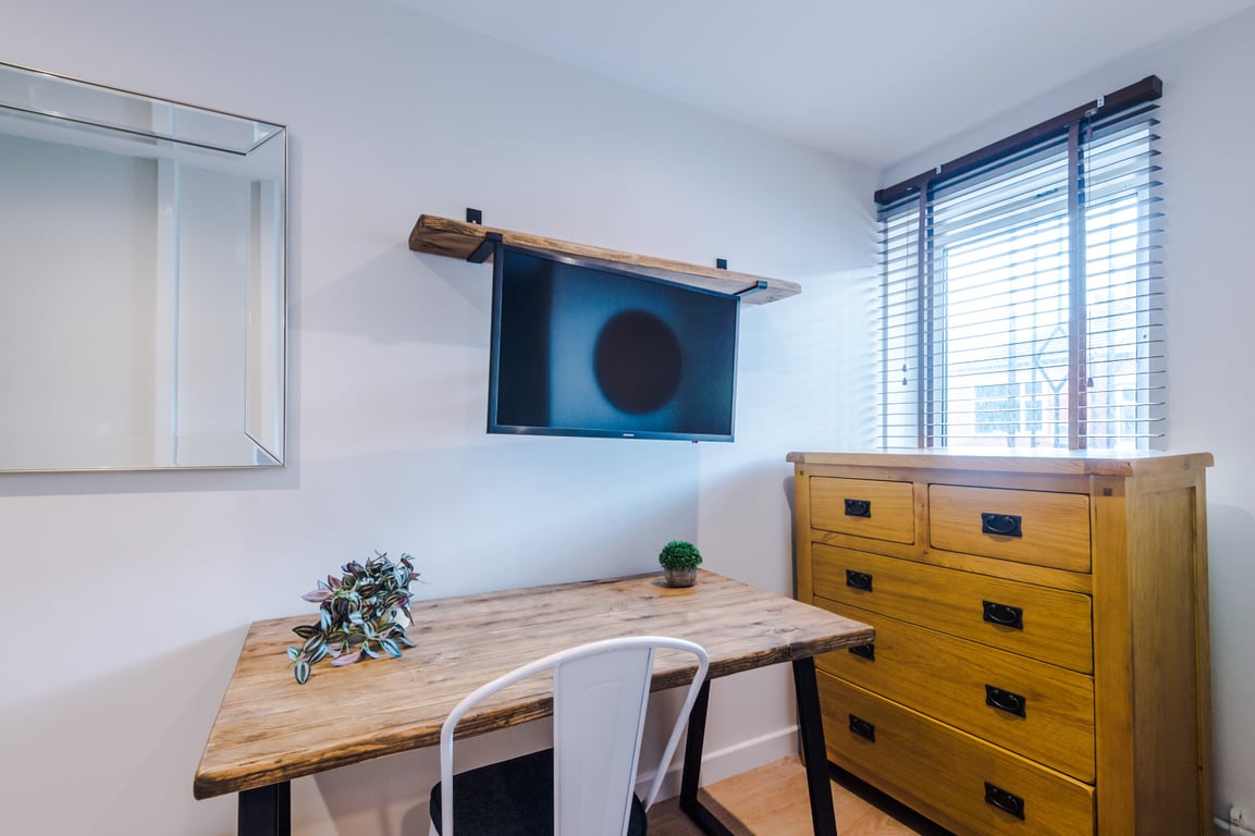 Flat 11, Lowry House