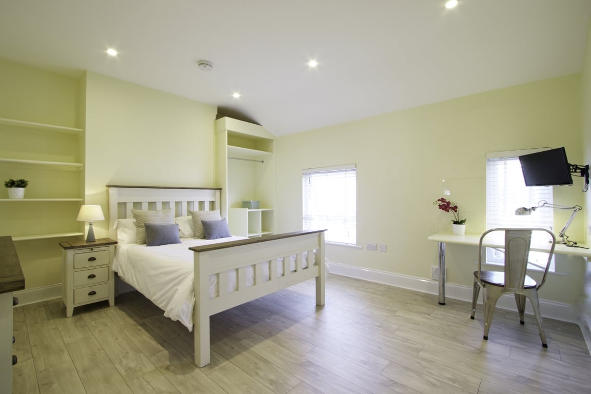 5 Newstead Grove