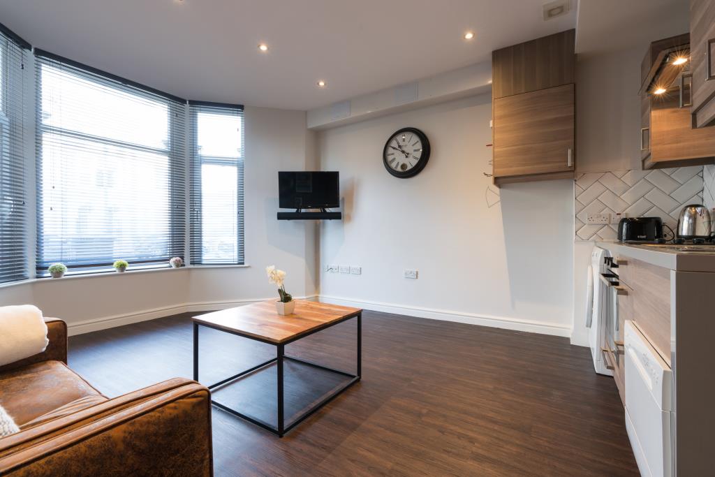Flat 1, 28 Glynrhondda Street