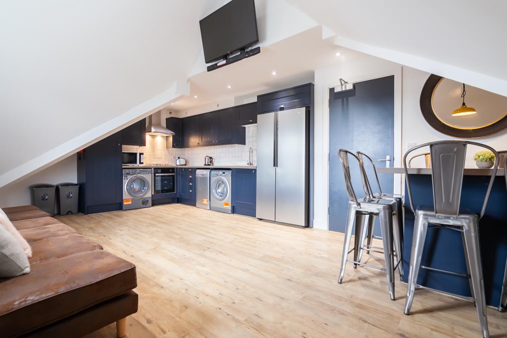Flat 7, 42 Bankfield Road