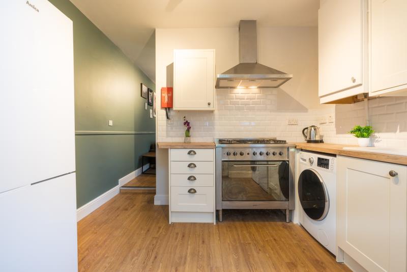 75 Colum Road