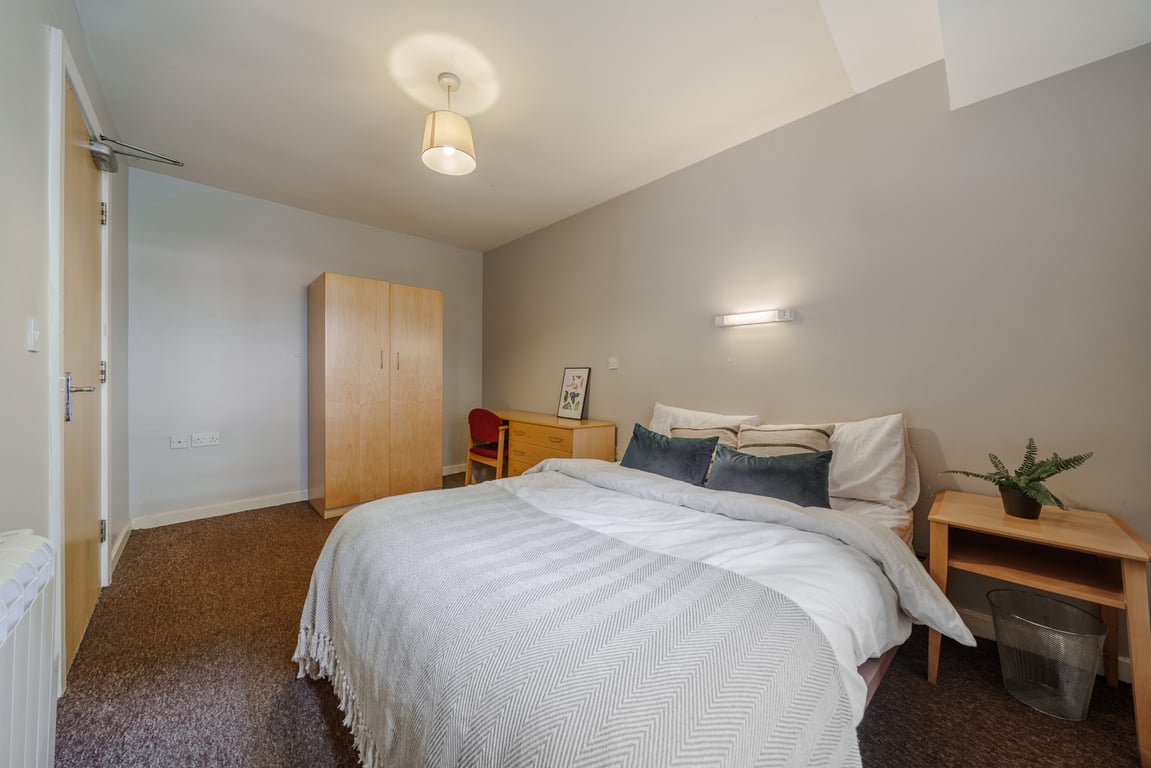 Flat 46, Mayfair Court