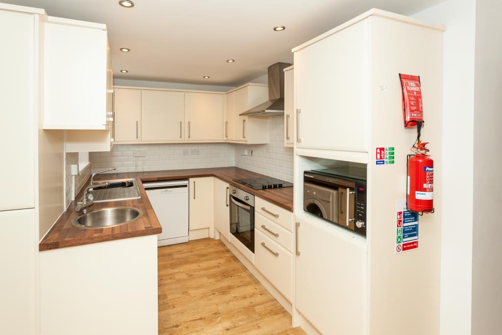 13 Rhymney Street